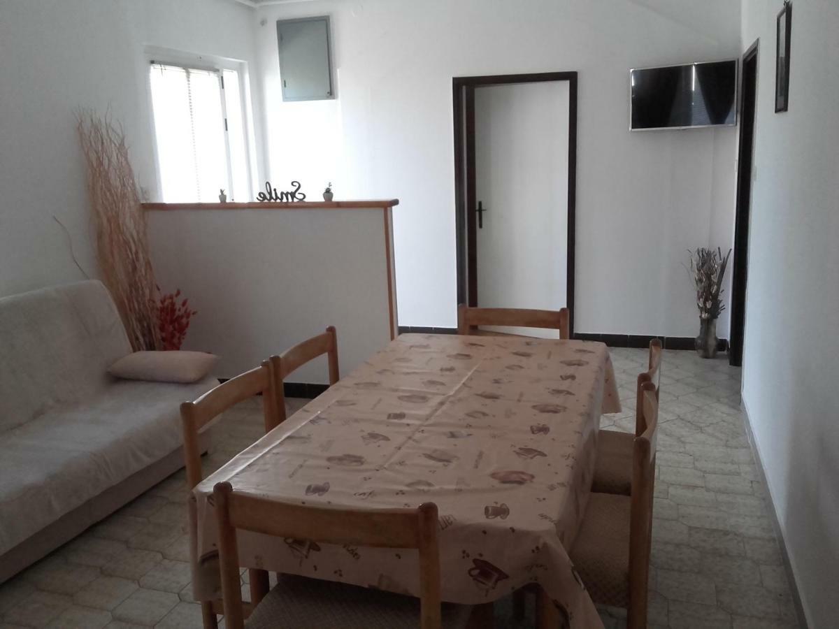 זאדאר Apartman Vlado מראה חיצוני תמונה